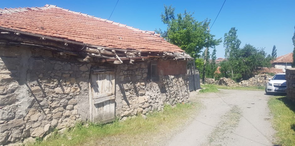 Yozgat Akdağmadeni 907 ㎡ Arsa